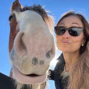 Meet your Posher, Marti